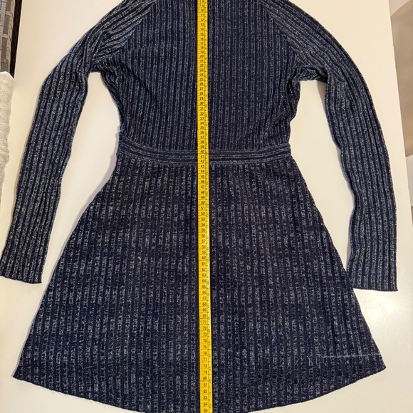 Quiet Luxury Cocktail Dress / Old Money  Zara Blue Sparkly Knit – V-Neck, Long - Picture 4 of 7